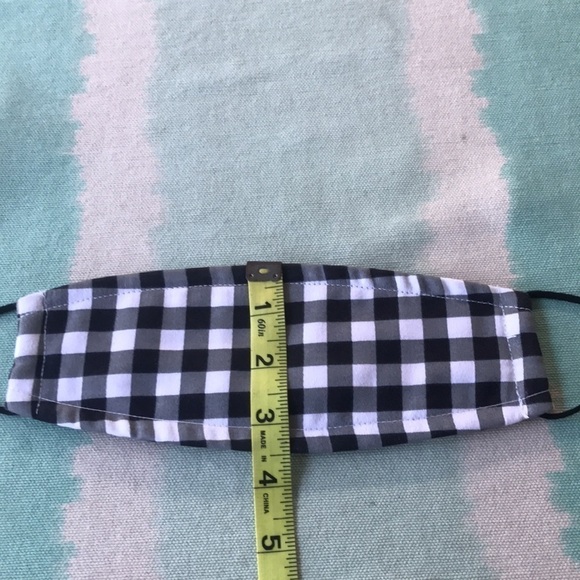 Lot of 3 New The Christmas Shoppe Holiday Print Cloth Face Mask - Picture 13 of 13